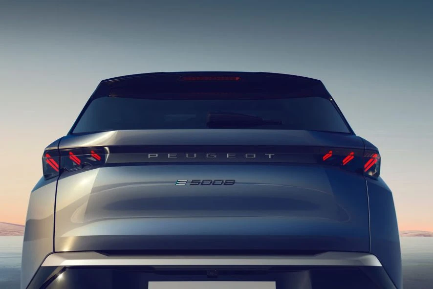 Peugeot - 5008 SUV